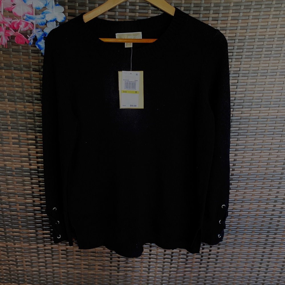 SWEATER 🌸FREE GIFT WITH EACH PURCHASE🌸